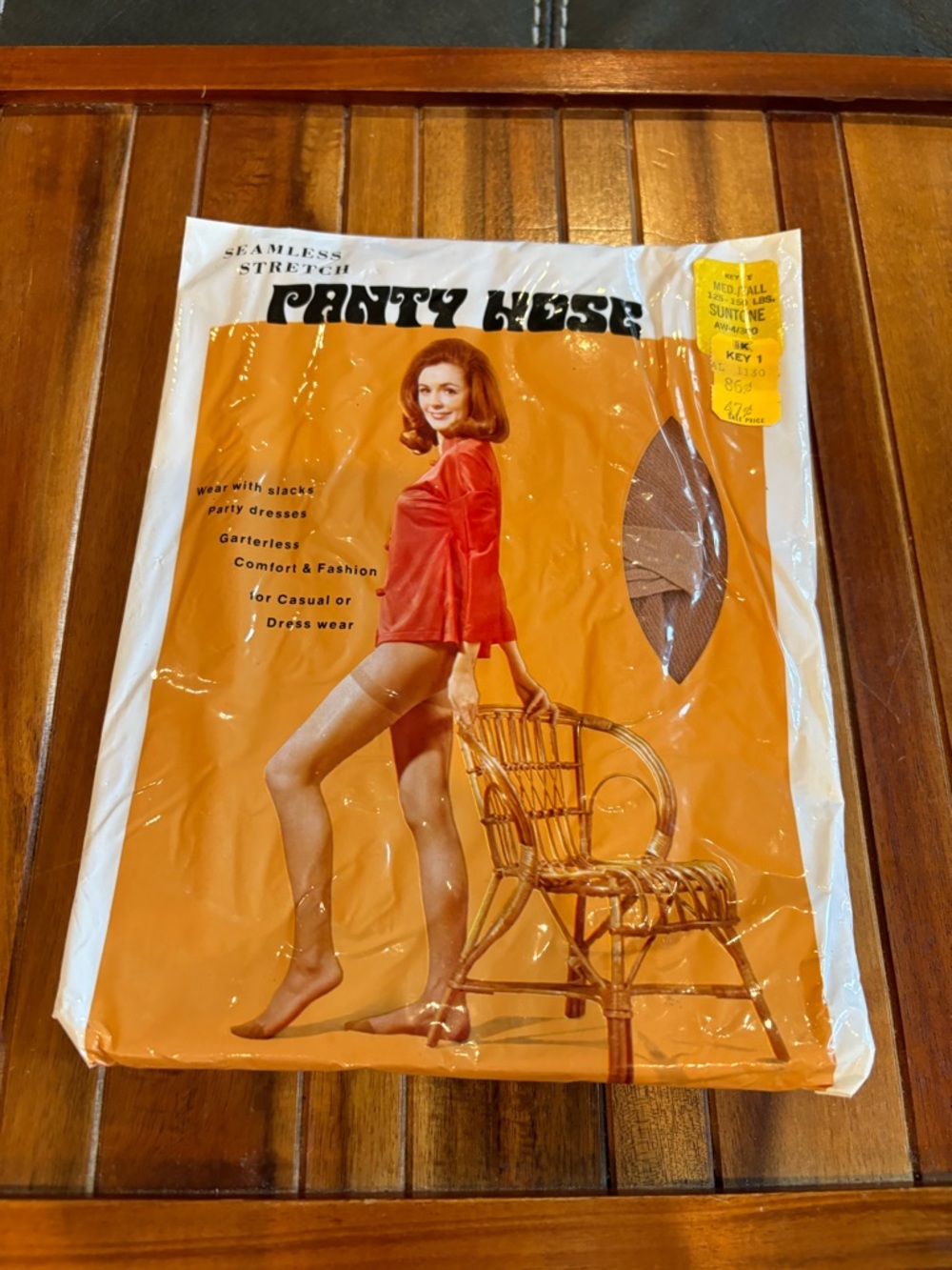 Vintage 1960s Kresge Kmart Panty Hose Seamless Stretch Med/Tall Suntone NOS
